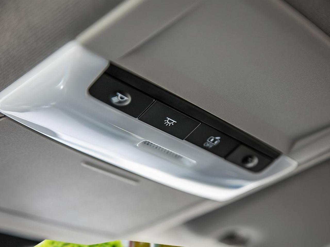 2025 Nissan Sentra SV 4DR SEDAN Photo