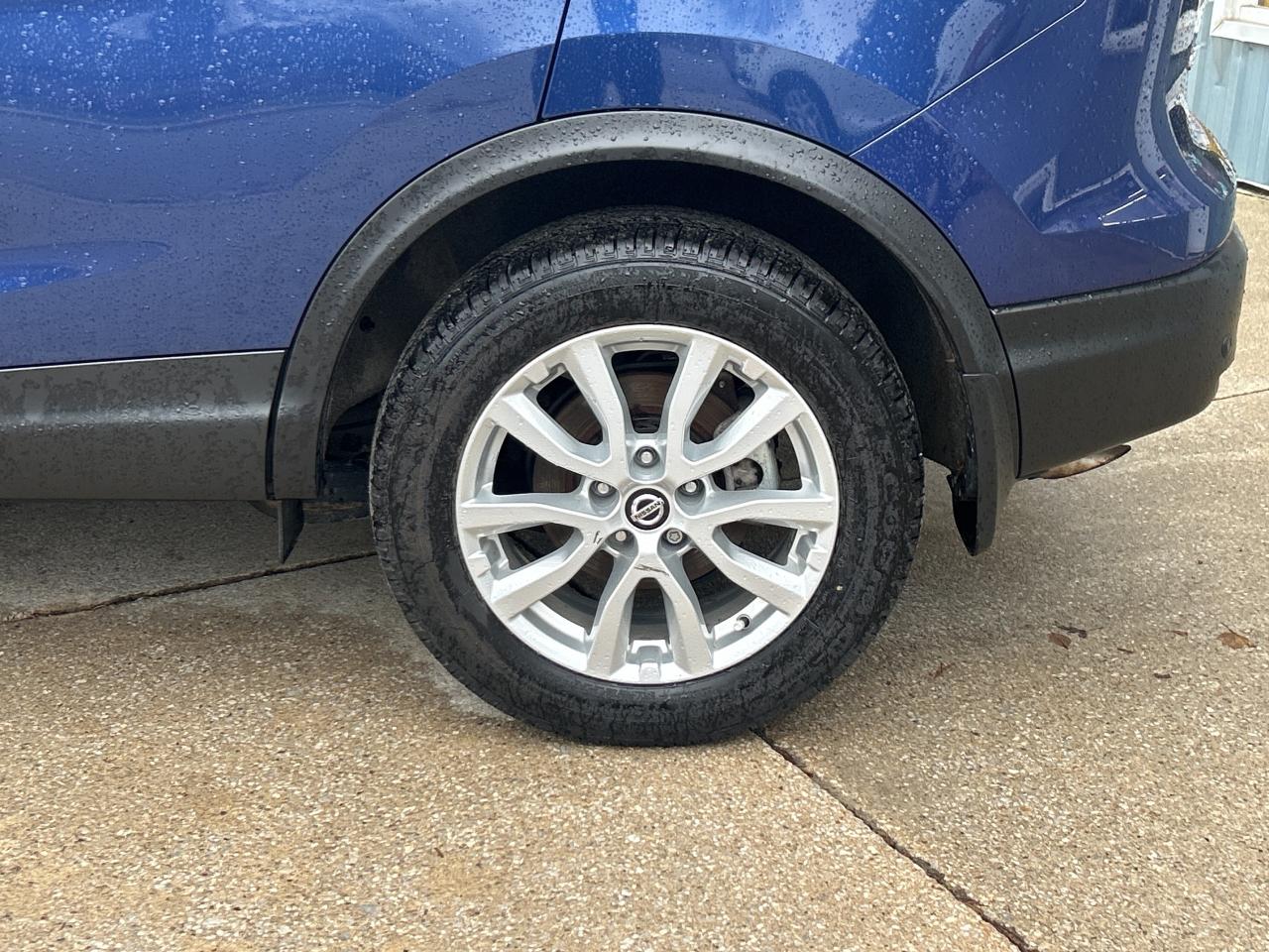 2023 Nissan Qashqai SV   ** MOONROOF ** AWD ** Photo