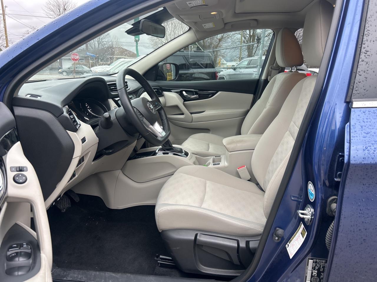 2023 Nissan Qashqai SV   ** MOONROOF ** AWD ** Photo