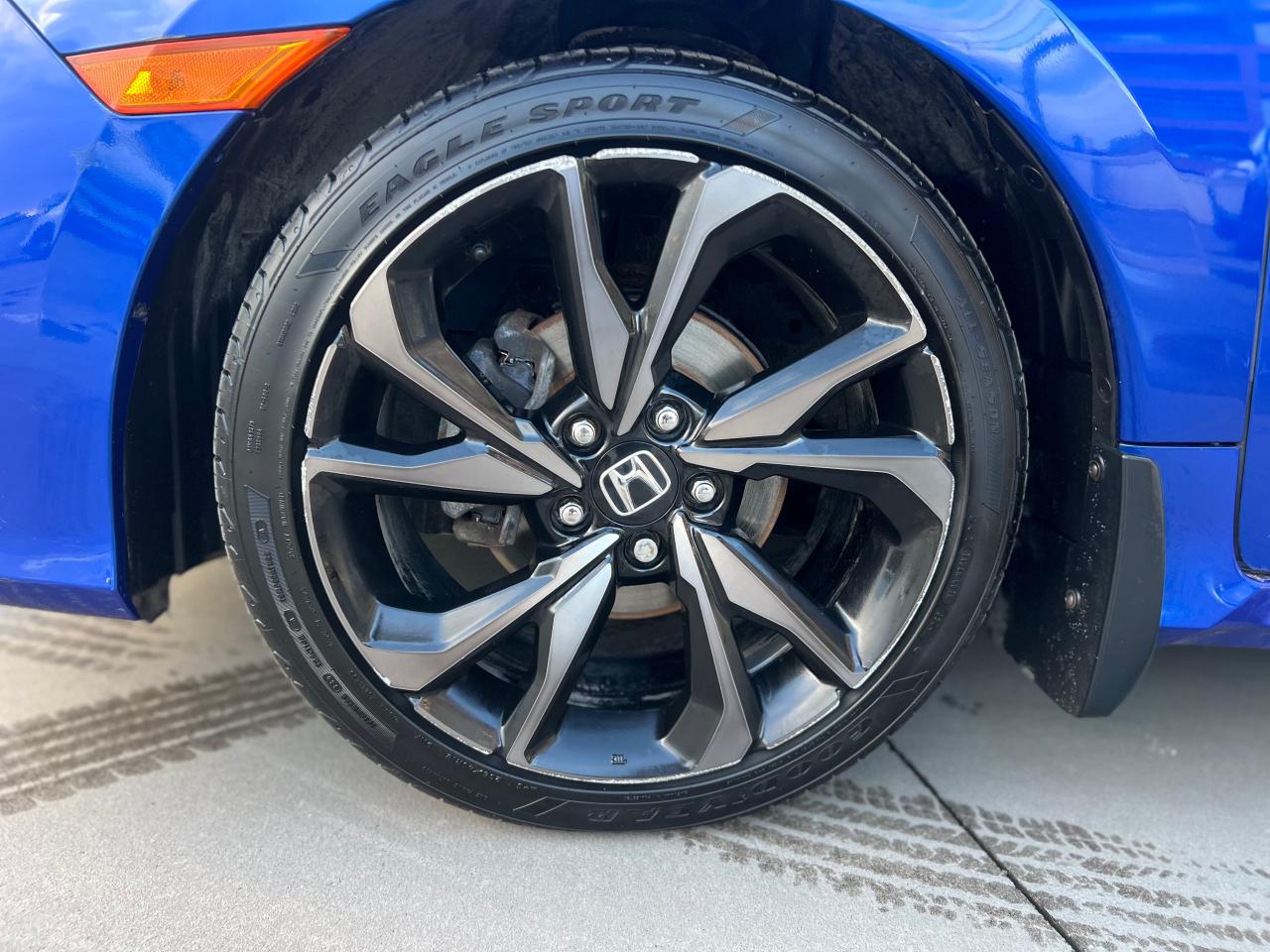 2020 Honda Civic Sport 4dr Sedan Photo