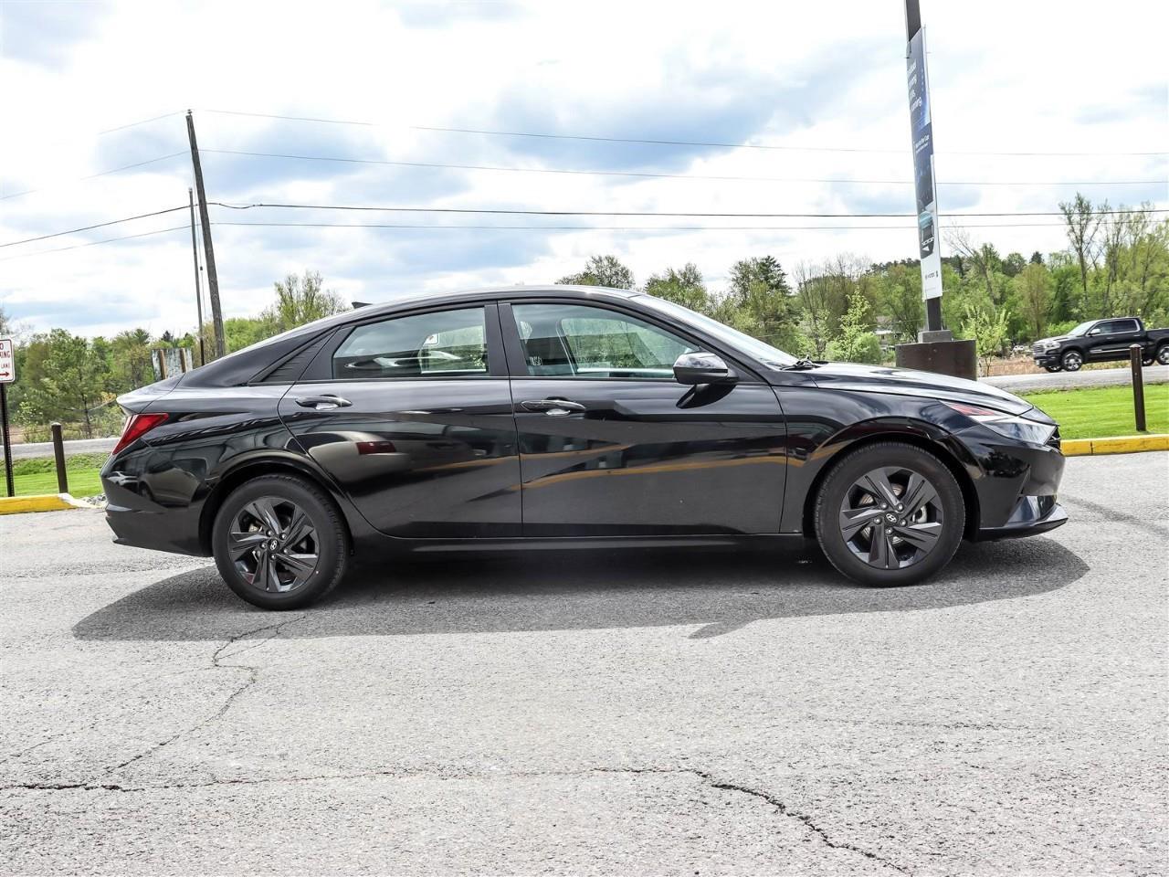 2022 Hyundai Elantra PREFERRED 4DR SEDAN Photo2