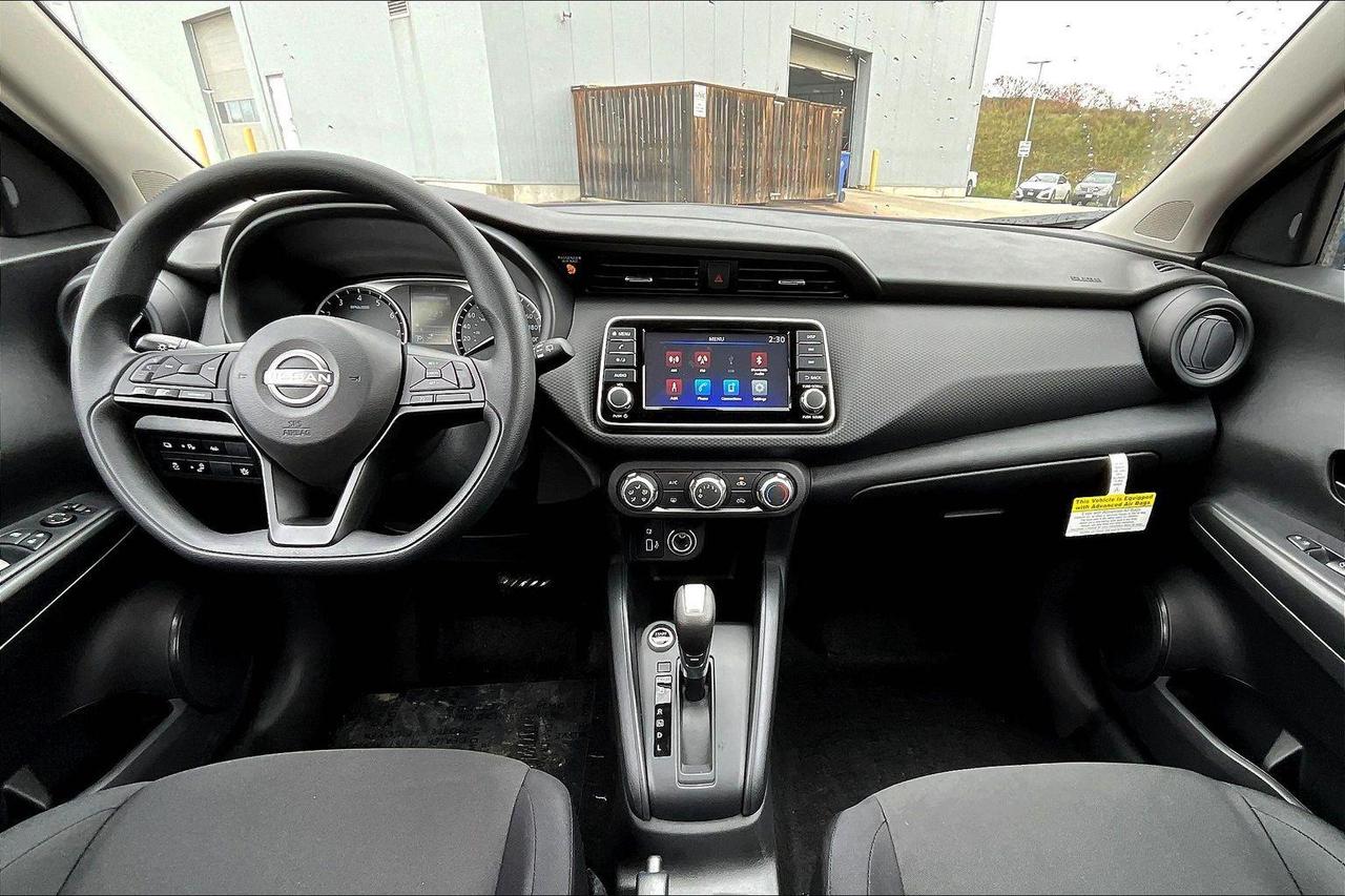 2025 Nissan Kicks Play S 4dr Front-Wheel Drive Photo4