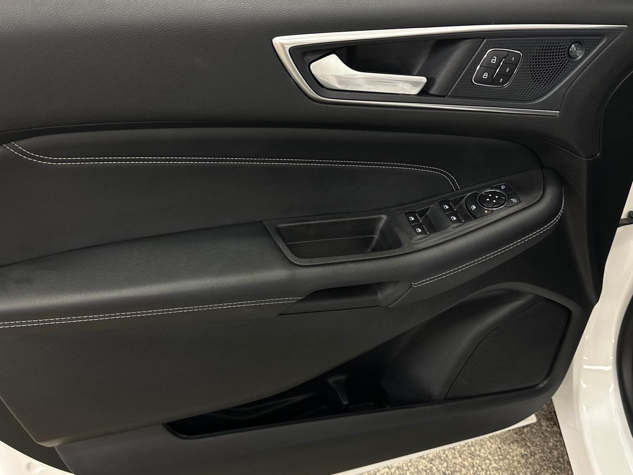 2024 Ford Edge TITANIUM 4DR ALL-WHEEL DRIVE Photo