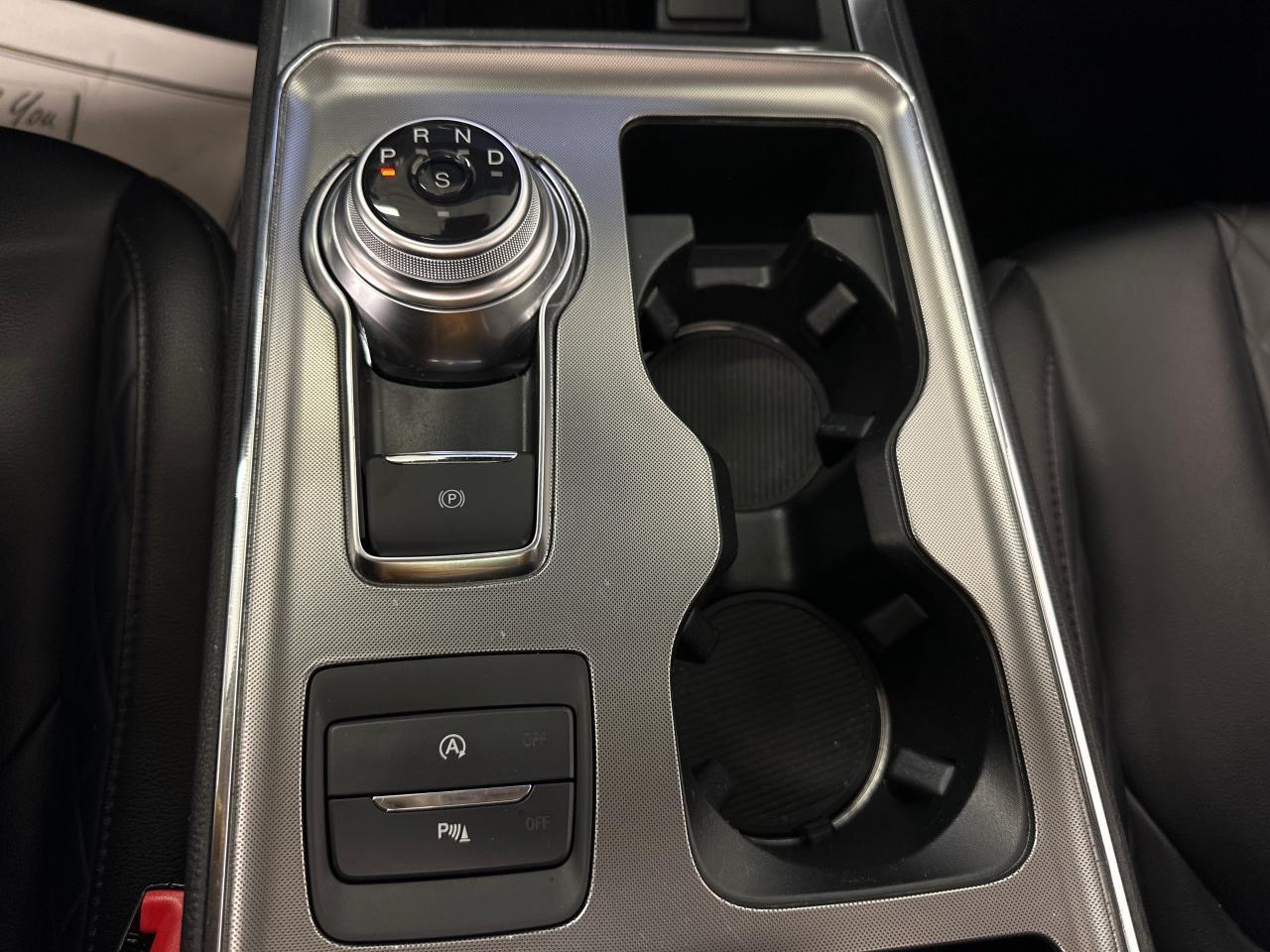 2024 Ford Edge TITANIUM 4DR ALL-WHEEL DRIVE Photo