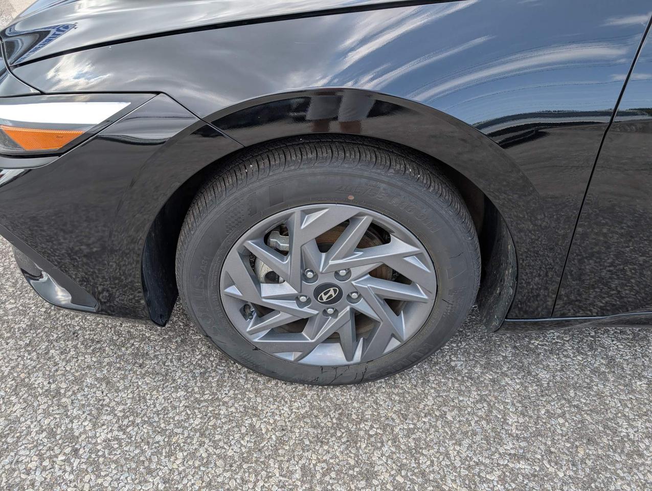 2024 Hyundai Elantra PREFERRED 4DR SEDAN Photo