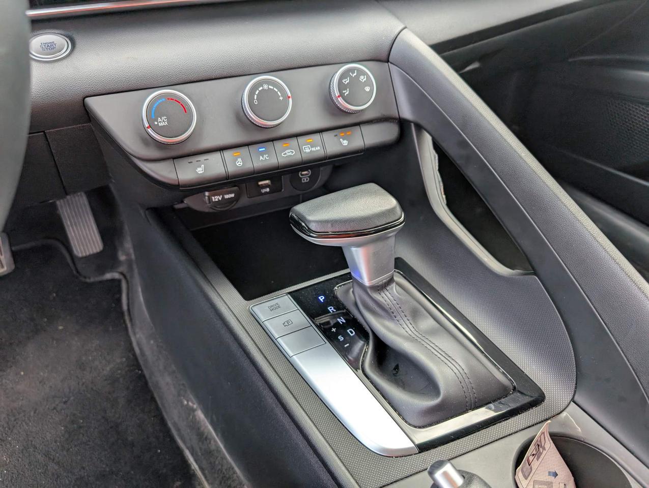 2024 Hyundai Elantra PREFERRED 4DR SEDAN Photo