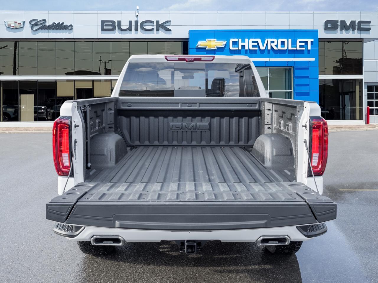 2025 GMC Sierra 1500 4WD Crew Cab 147  AT4 Photo