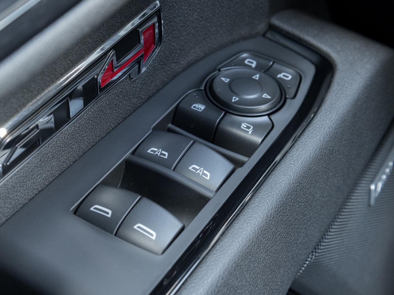 2025 GMC Sierra 1500 4WD Crew Cab 147  AT4 Photo