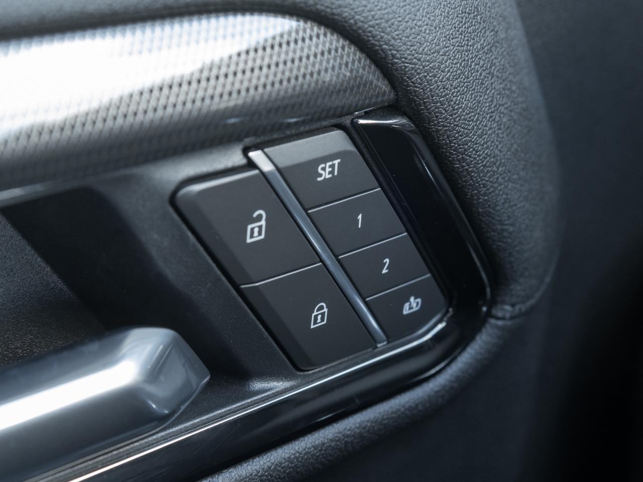 2025 GMC Sierra 1500 4WD Crew Cab 147  AT4 Photo