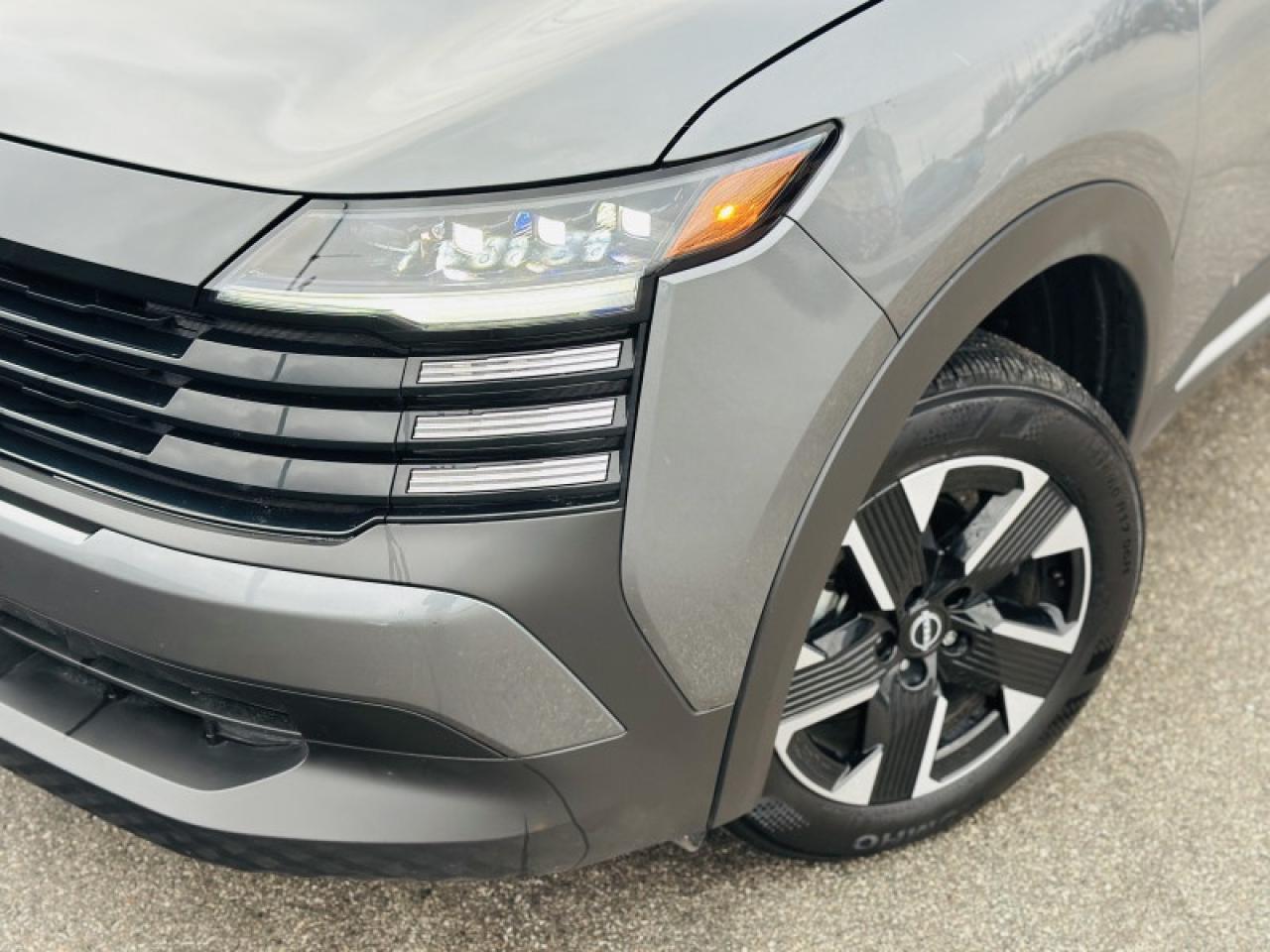 2025 Nissan Kicks SV Photo