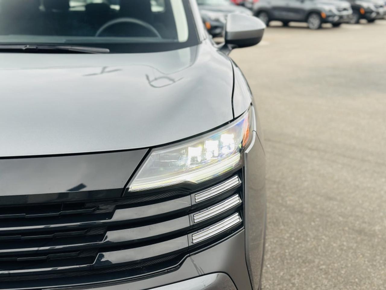 2025 Nissan Kicks SV Photo