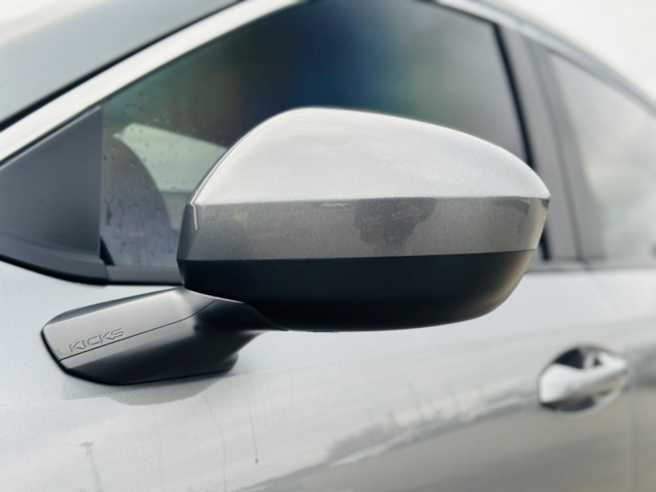 2025 Nissan Kicks SV Photo