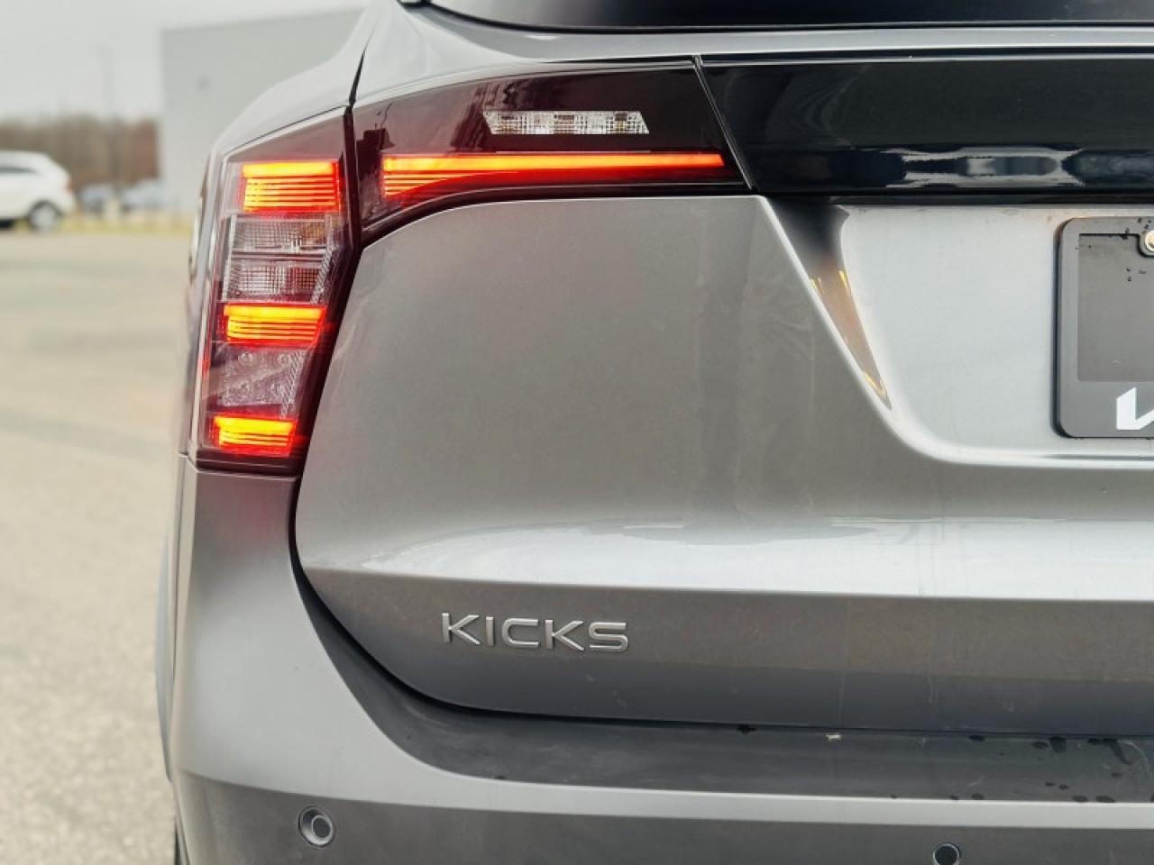 2025 Nissan Kicks SV Photo