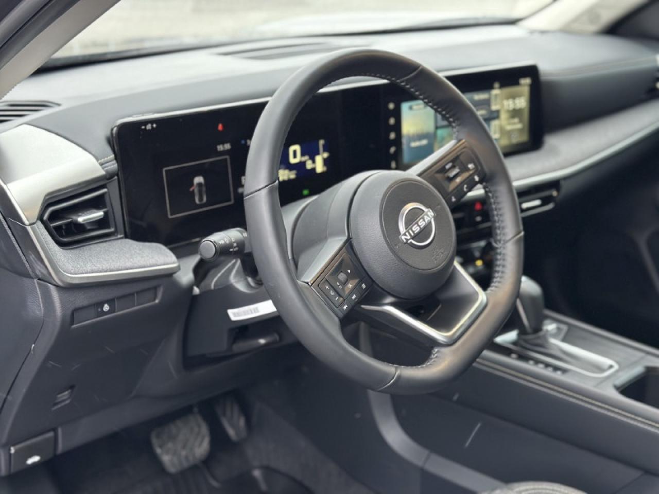 2025 Nissan Kicks SV Photo