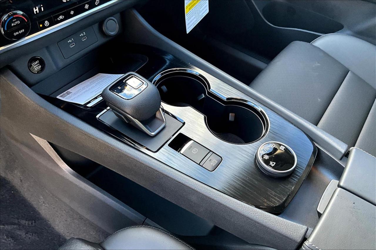 2026 Nissan Rogue SV Moonroof 4dr All-Wheel Drive Sport Utility Photo