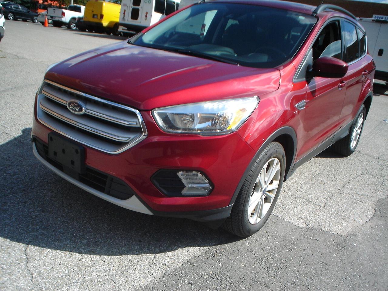 2018 Ford Escape SE 4WD Photo0