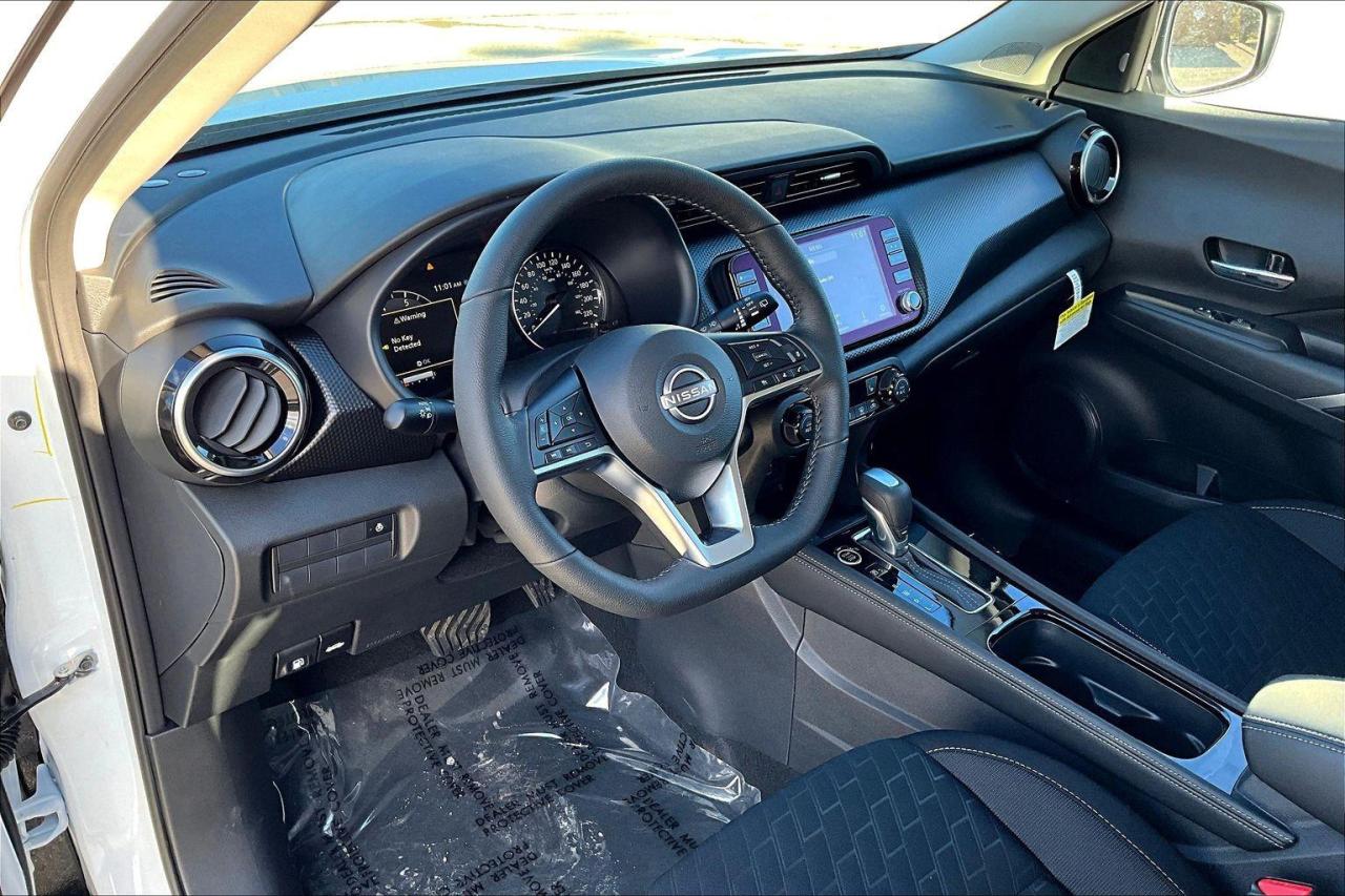 2025 Nissan Kicks Play SV 4dr Front-Wheel Drive Photo