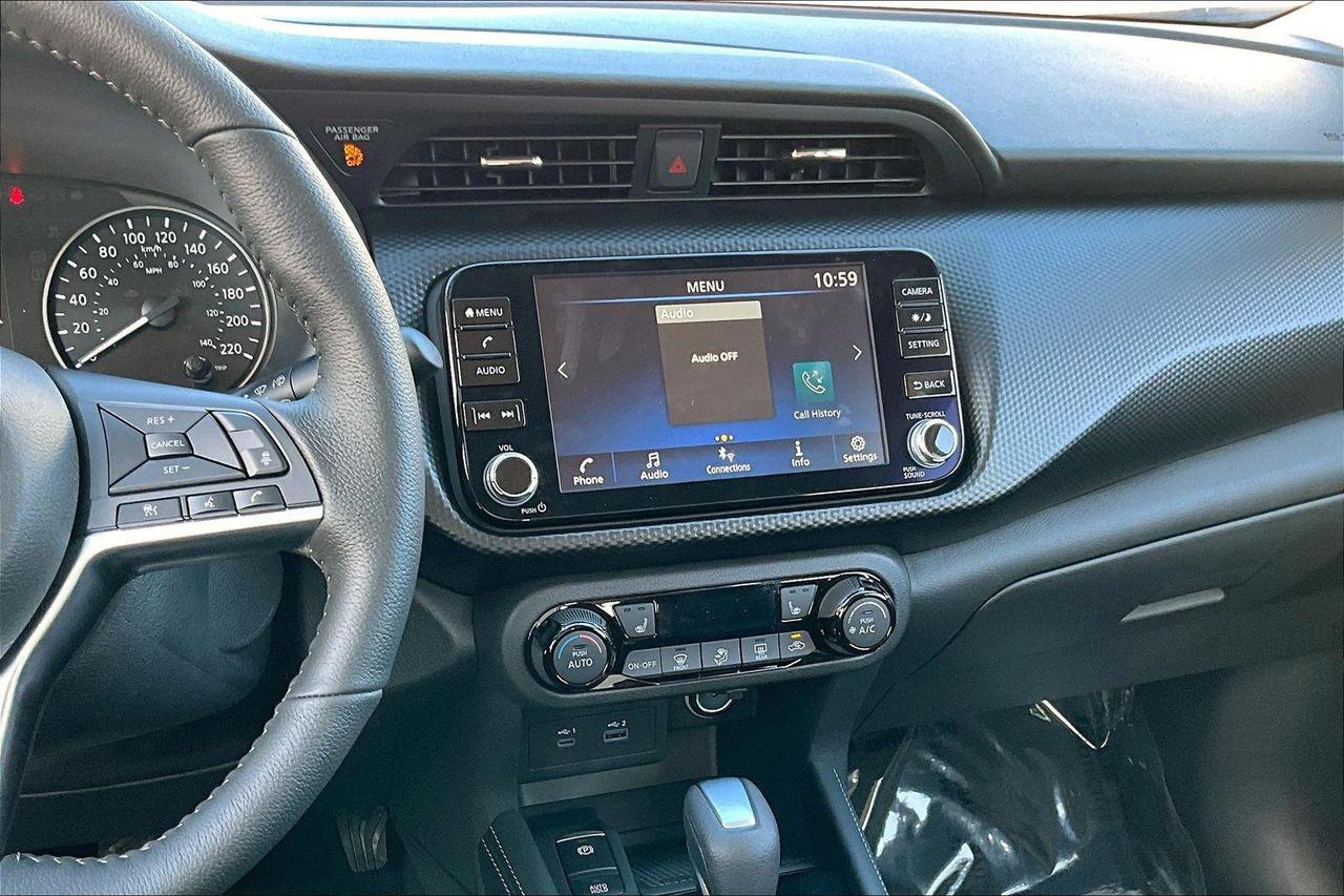 2025 Nissan Kicks Play SV 4dr Front-Wheel Drive Photo