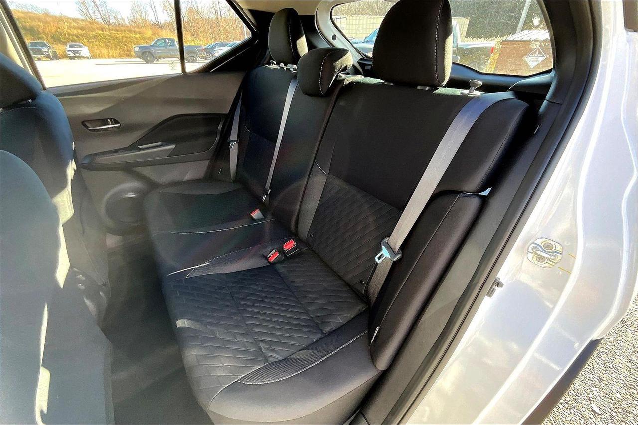 2025 Nissan Kicks Play SV 4dr Front-Wheel Drive Photo