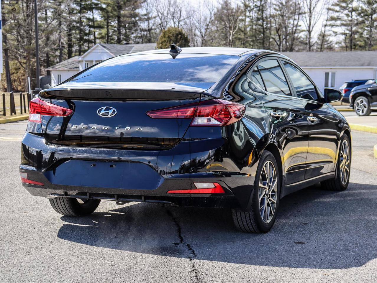 2020 Hyundai Elantra Ultimate 4dr Sedan Photo