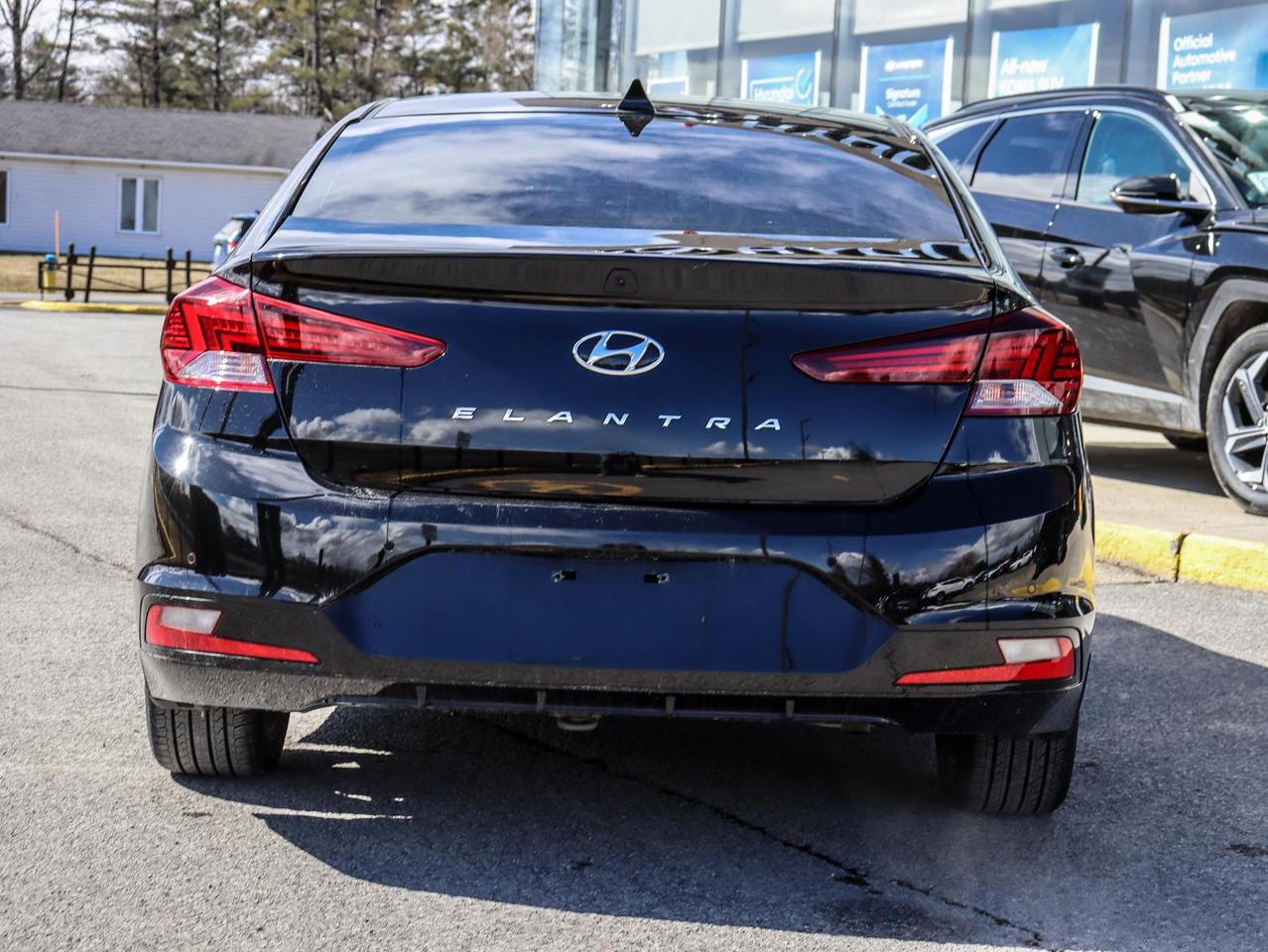 2020 Hyundai Elantra Ultimate 4dr Sedan Photo