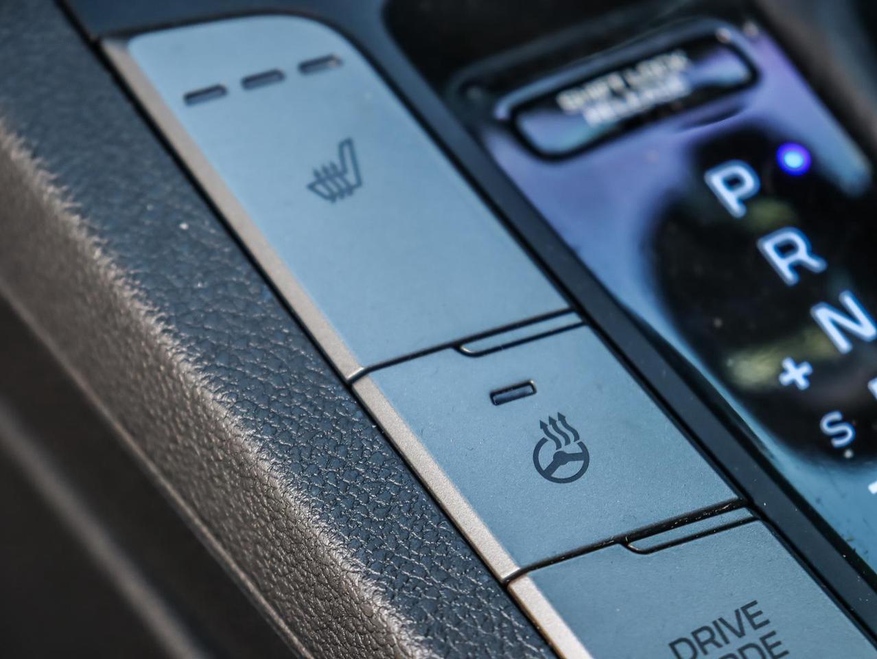 2020 Hyundai Elantra Ultimate 4dr Sedan Photo
