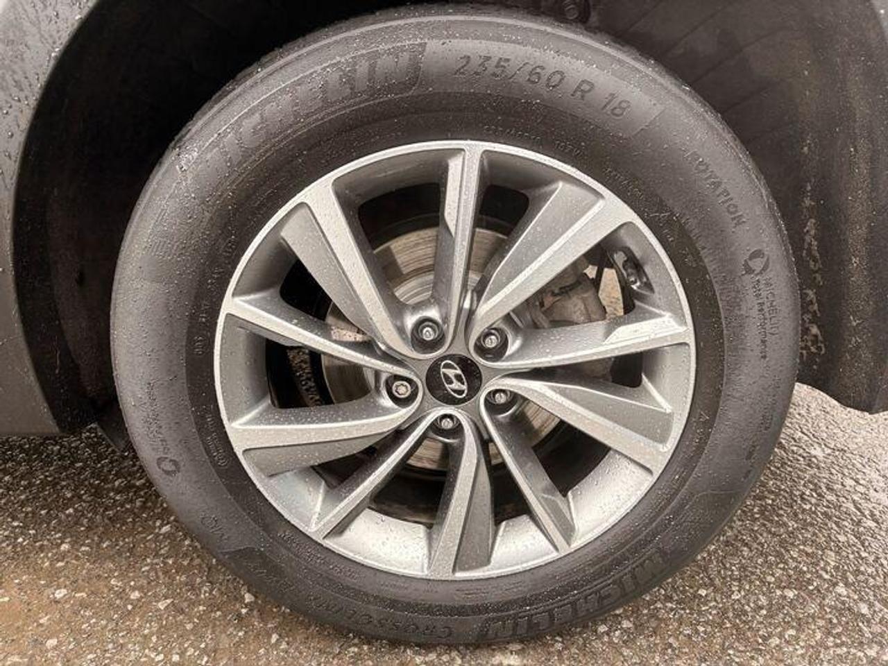 2019 Hyundai Santa Fe  Photo