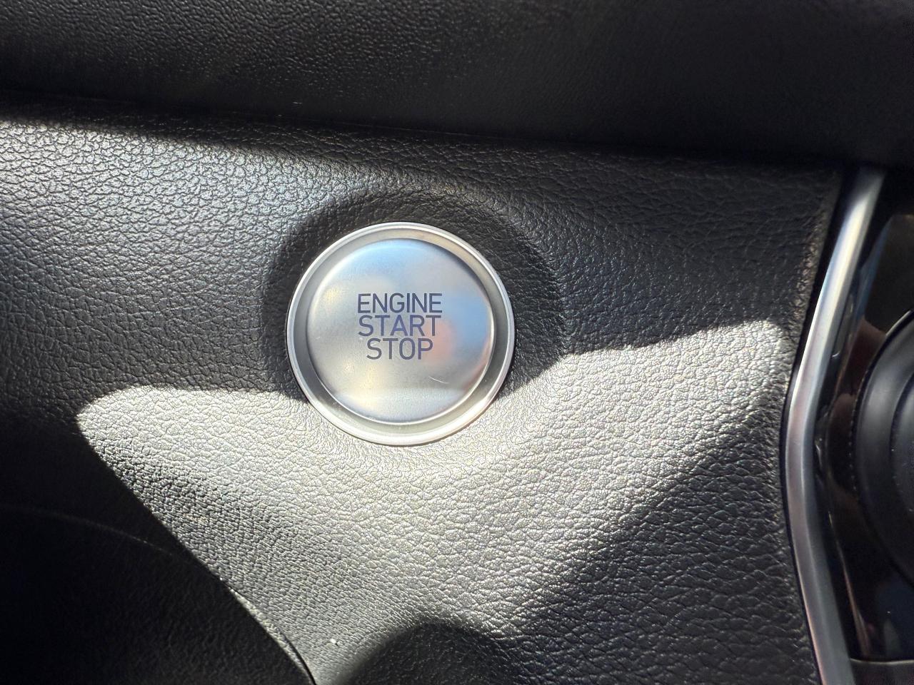 2020 Hyundai Santa Fe Preferred 2.4 4dr All-Wheel Drive Photo