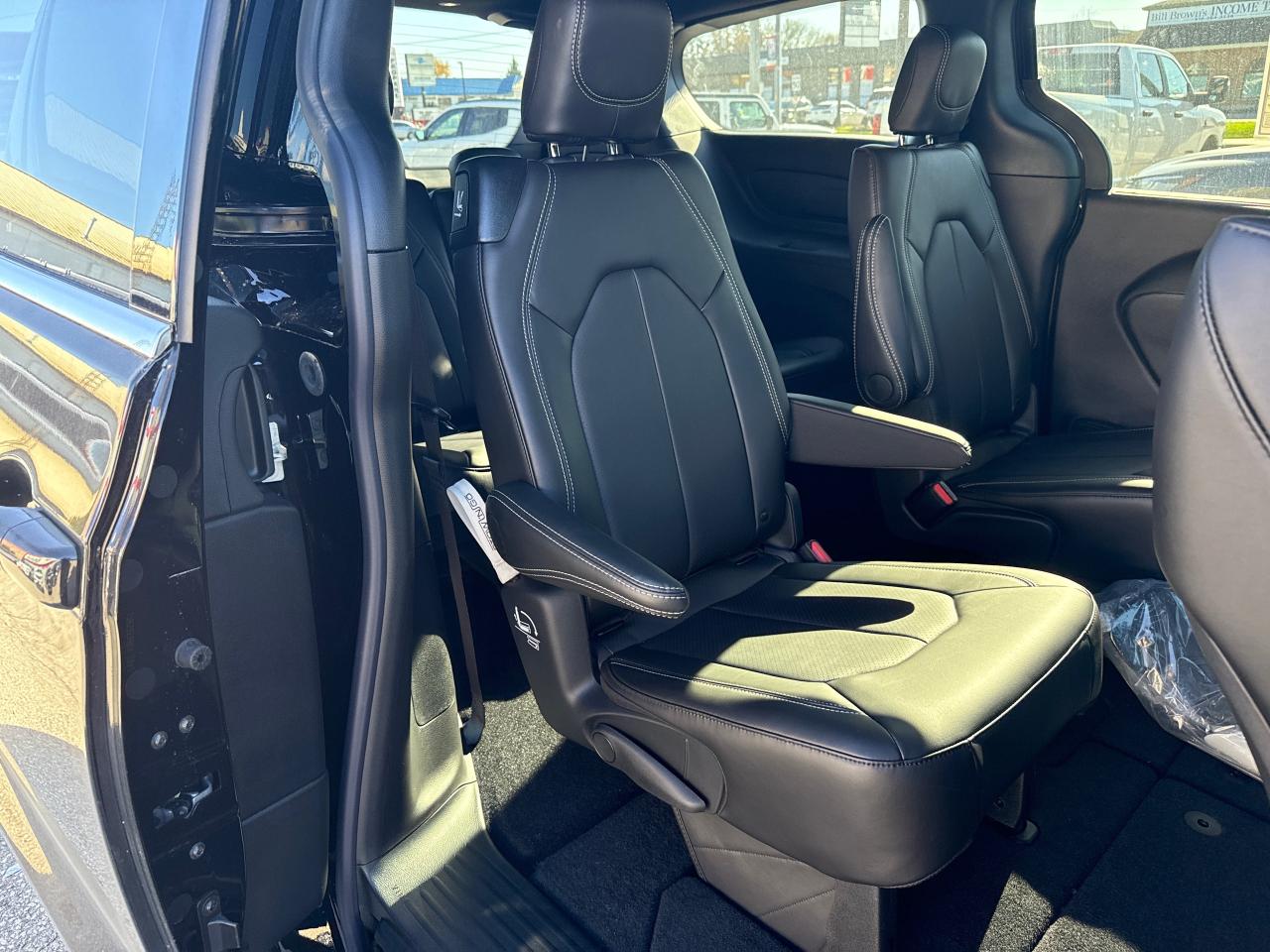 2026 Chrysler Grand Caravan SXT Front-Wheel Drive Passenger Van Photo