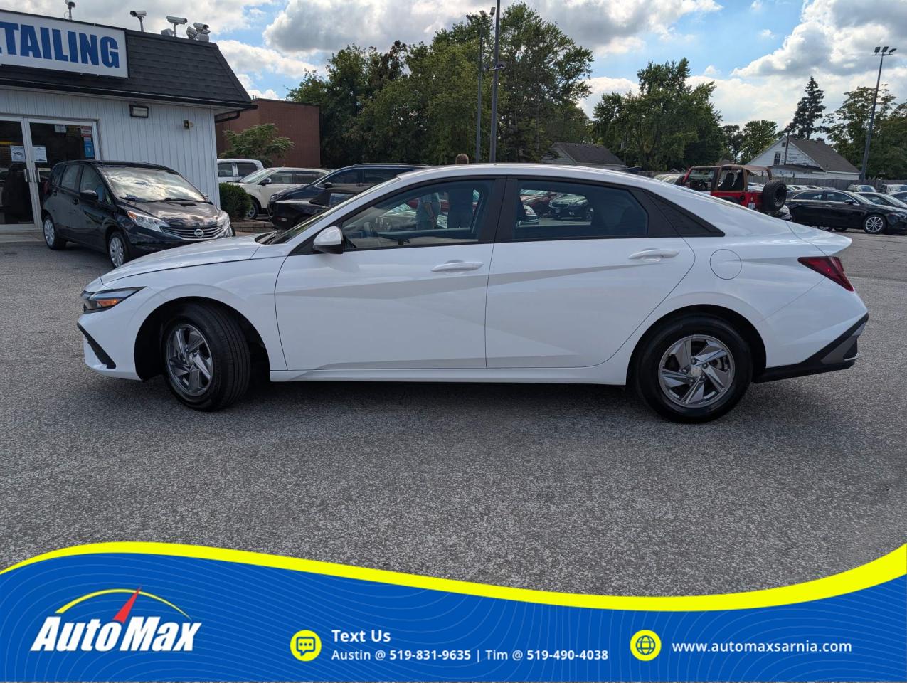 2024 Hyundai Elantra ESSENTIAL 4DR SEDAN Photo