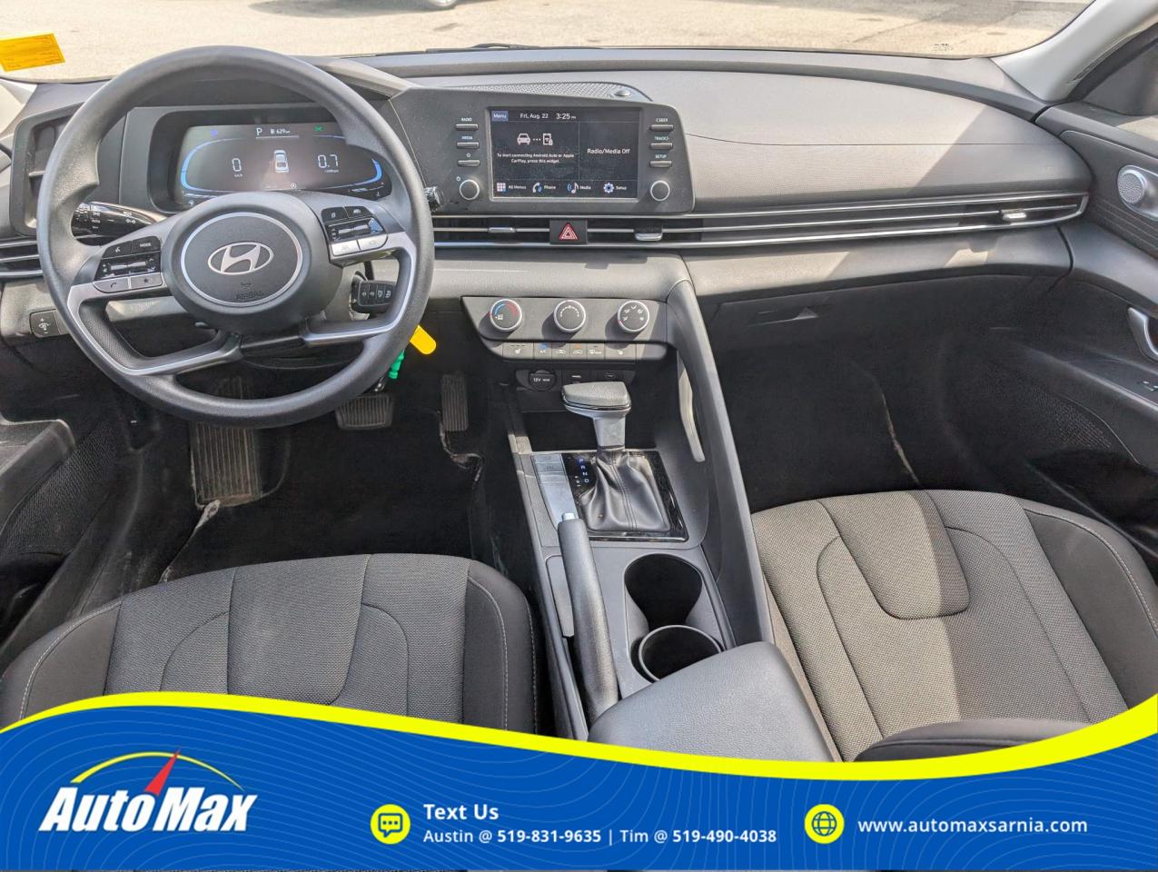 2024 Hyundai Elantra ESSENTIAL 4DR SEDAN Photo