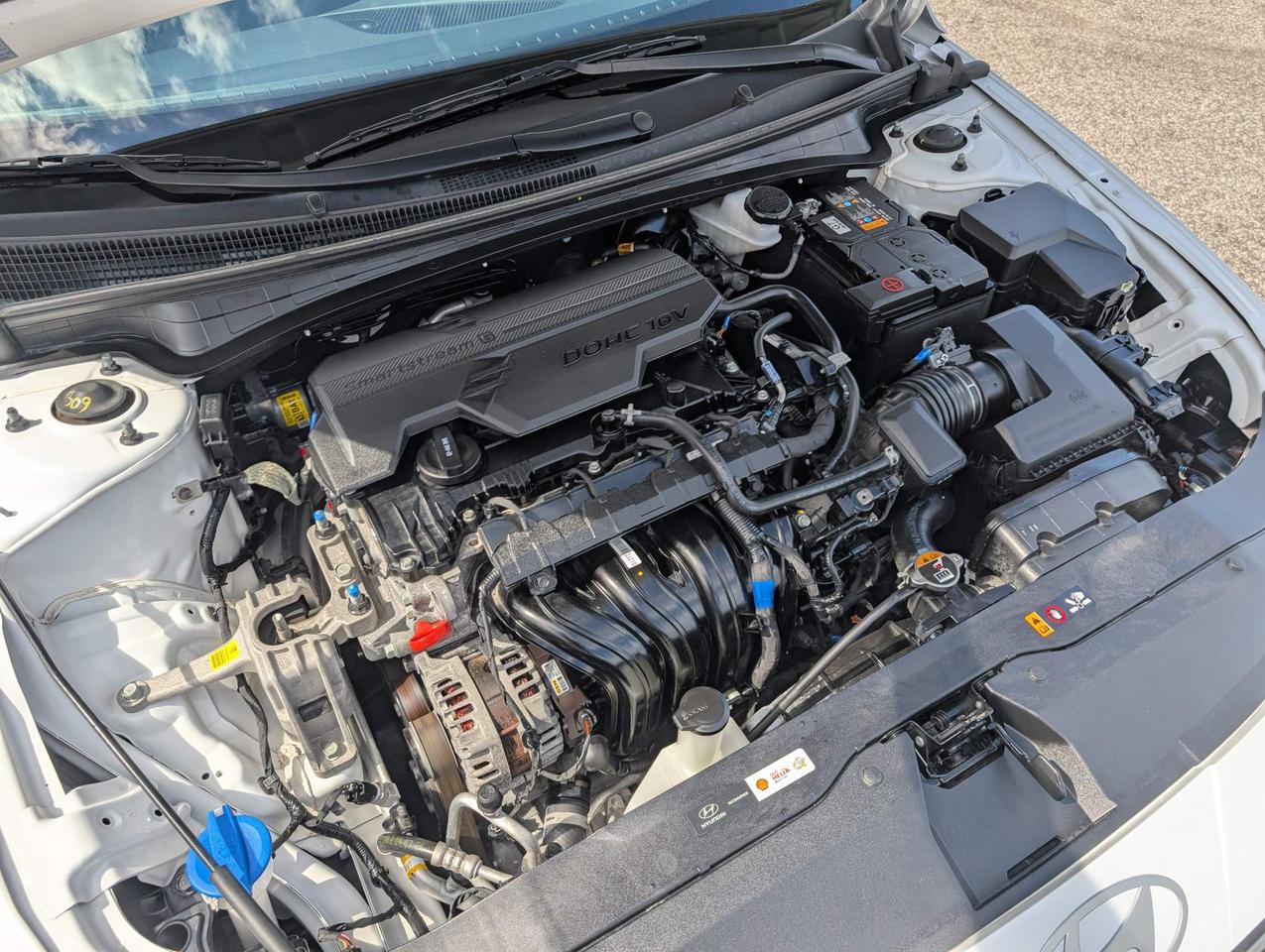 2024 Hyundai Elantra ESSENTIAL 4DR SEDAN Photo