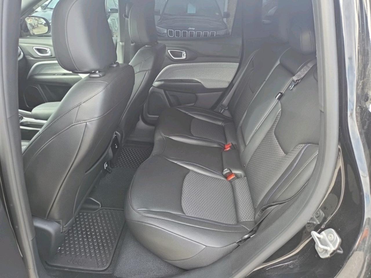 2025 Jeep Compass North 4dr 4x4 Photo4