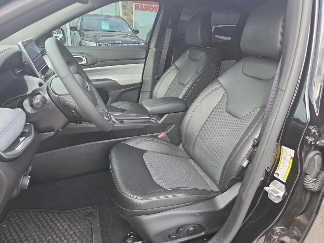 2025 Jeep Compass North 4dr 4x4 Photo