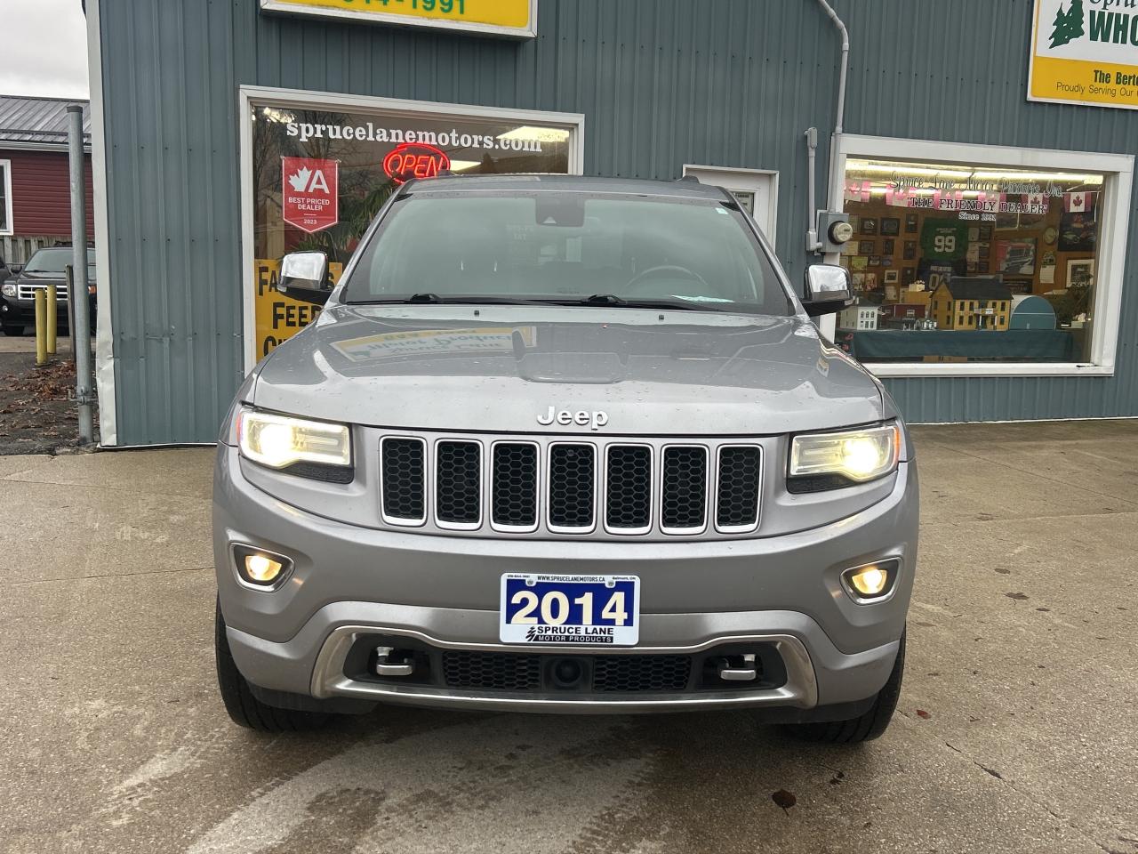 2014 Jeep Grand Cherokee Overland  ** THE  CAT'S  MEOW ! ** Photo