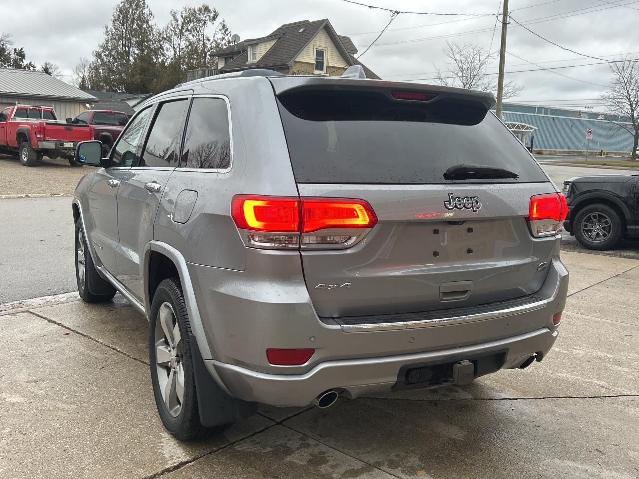 2014 Jeep Grand Cherokee Overland  ** THE  CAT'S  MEOW ! ** Photo