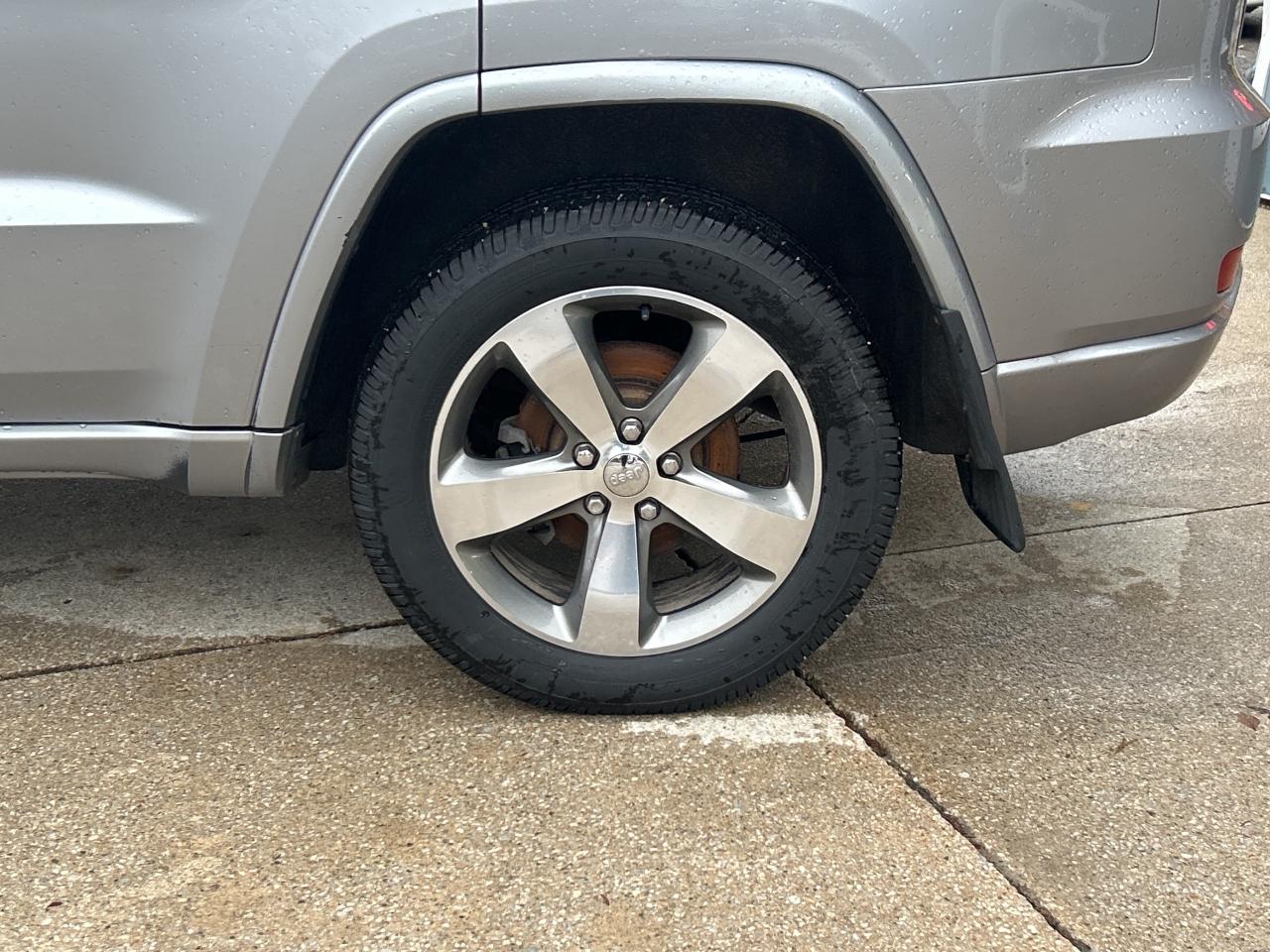 2014 Jeep Grand Cherokee Overland  ** THE  CAT'S  MEOW ! ** Photo