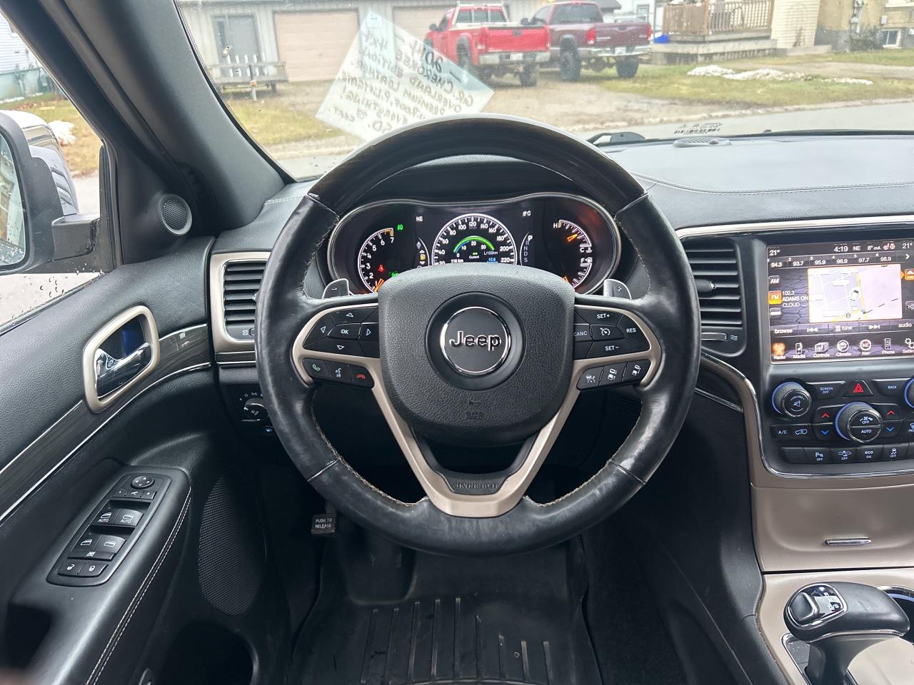 2014 Jeep Grand Cherokee Overland  ** THE  CAT'S  MEOW ! ** Photo