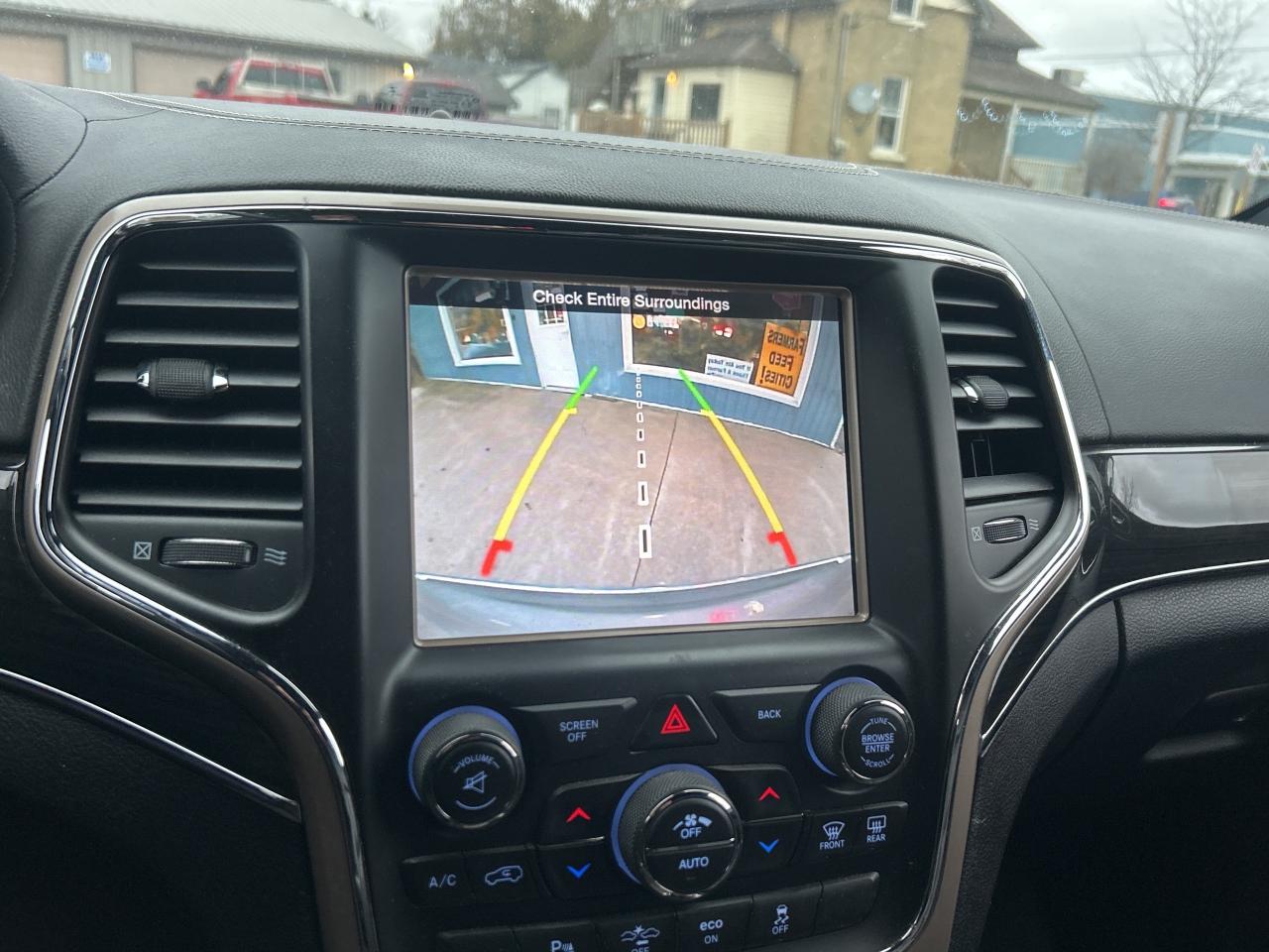 2014 Jeep Grand Cherokee Overland  ** THE  CAT'S  MEOW ! ** Photo