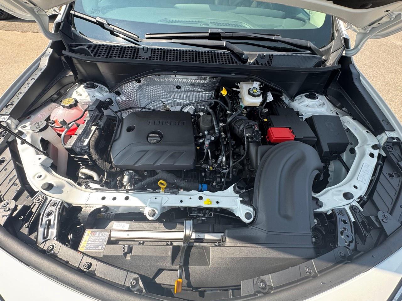 2026 Buick Encore GX Sport Touring AWD Photo