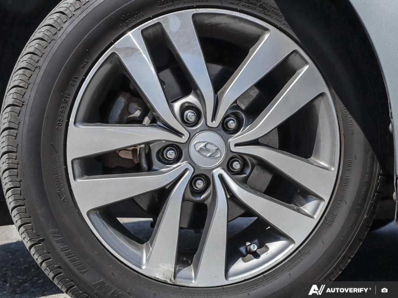 2019 Hyundai Elantra GT Preferred (A6) 4dr Hatchback Photo