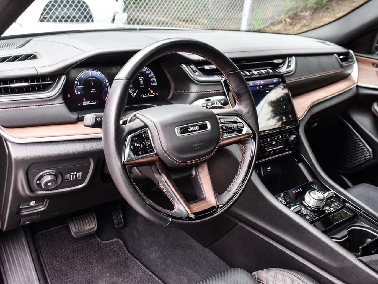 2023 Jeep Grand Cherokee Summit 4dr 4x4 Photo