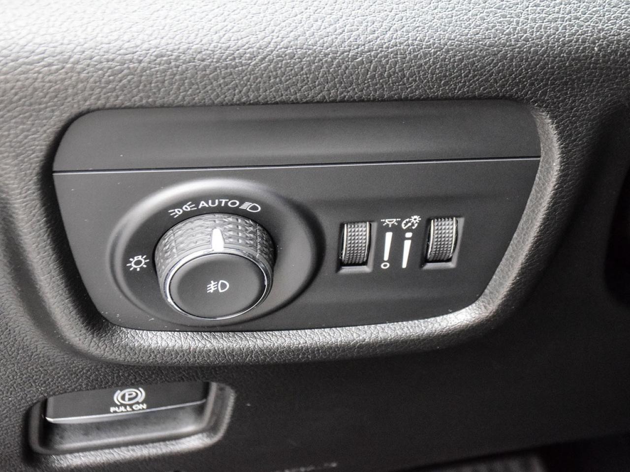 2023 Jeep Grand Cherokee Summit 4dr 4x4 Photo