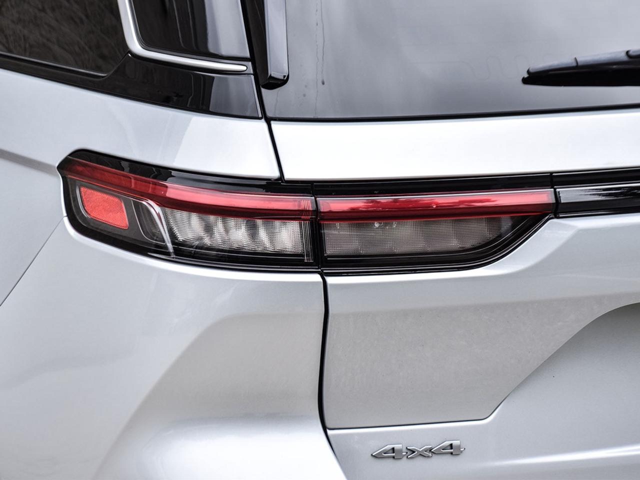 2023 Jeep Grand Cherokee Summit 4dr 4x4 Photo