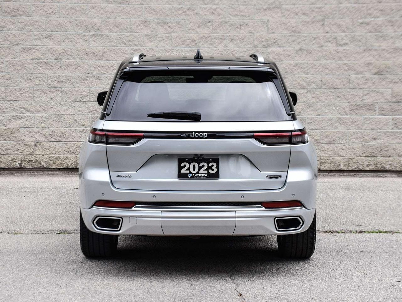 2023 Jeep Grand Cherokee Summit 4dr 4x4 Photo
