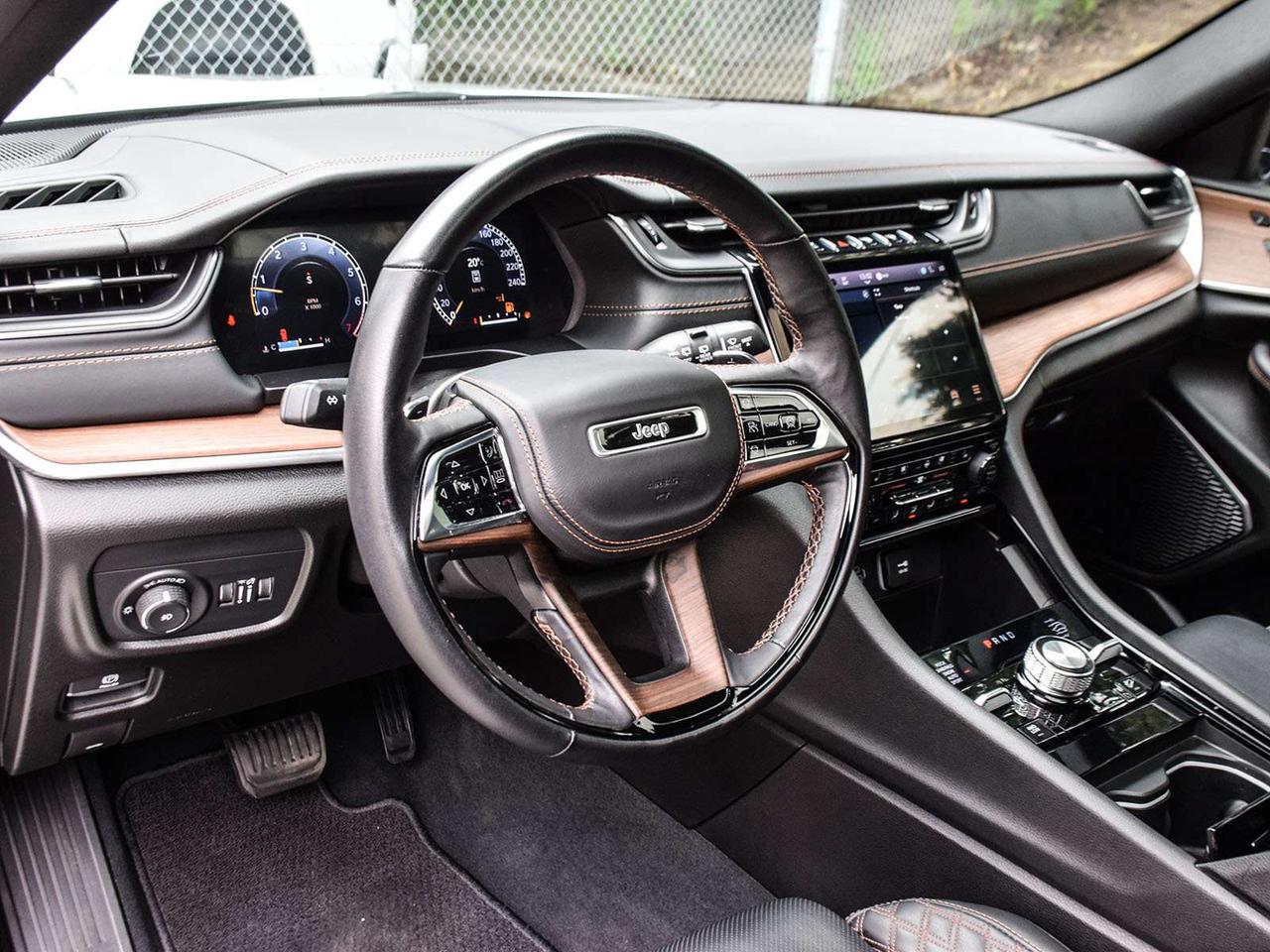 2023 Jeep Grand Cherokee Summit 4dr 4x4 Photo