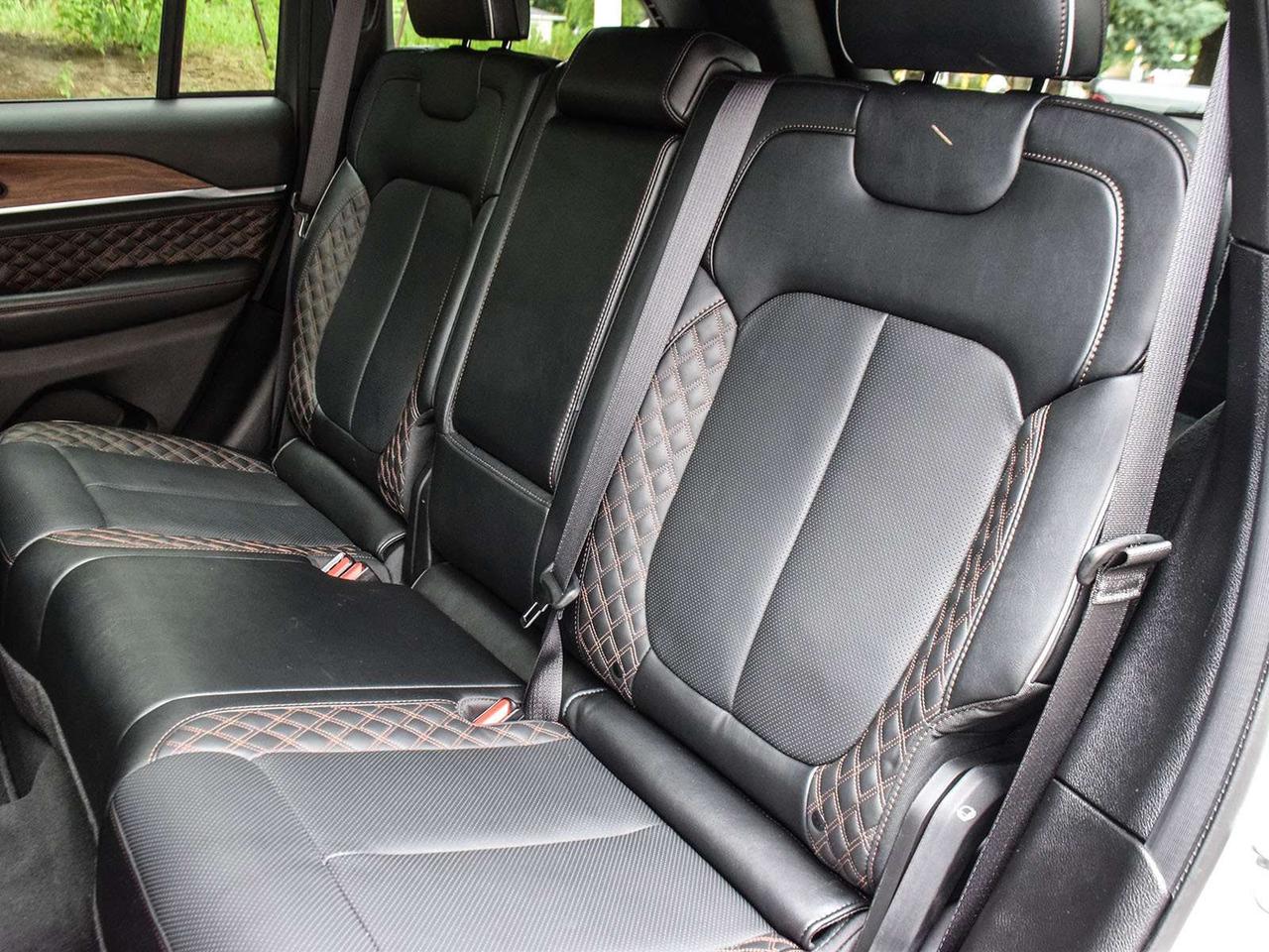 2023 Jeep Grand Cherokee Summit 4dr 4x4 Photo