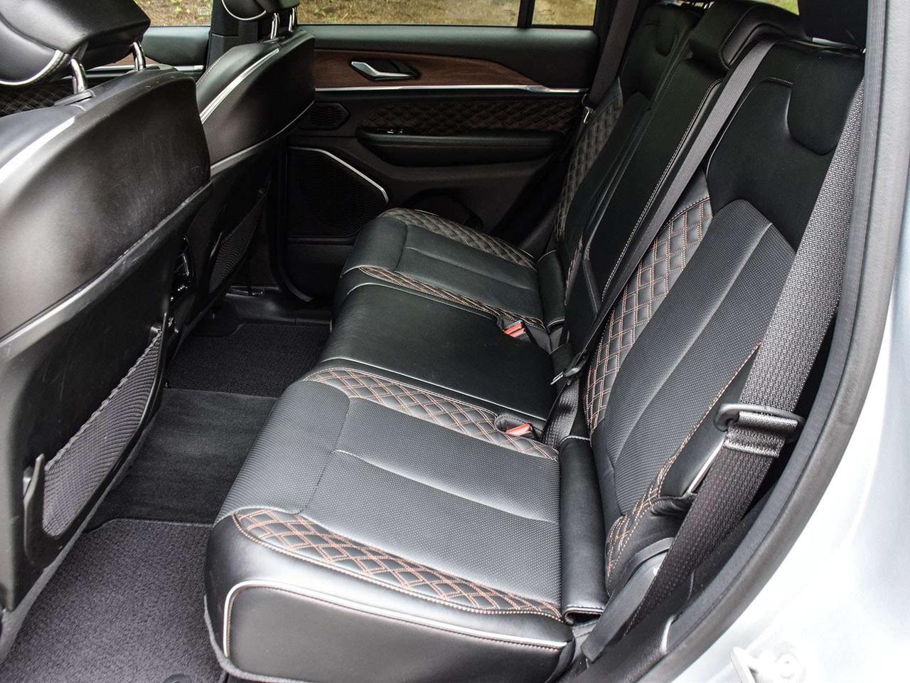 2023 Jeep Grand Cherokee Summit 4dr 4x4 Photo
