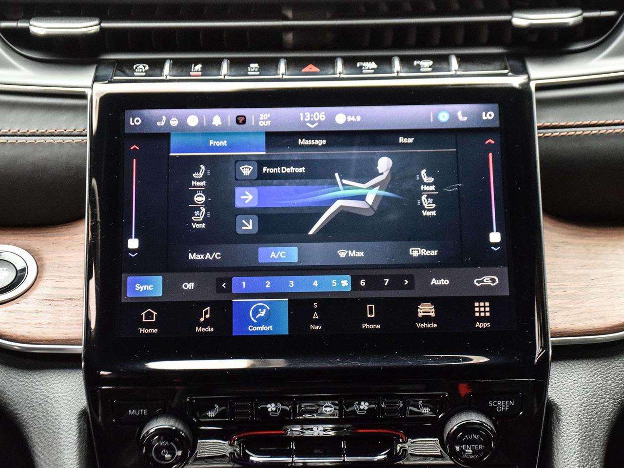 2023 Jeep Grand Cherokee Summit 4dr 4x4 Photo