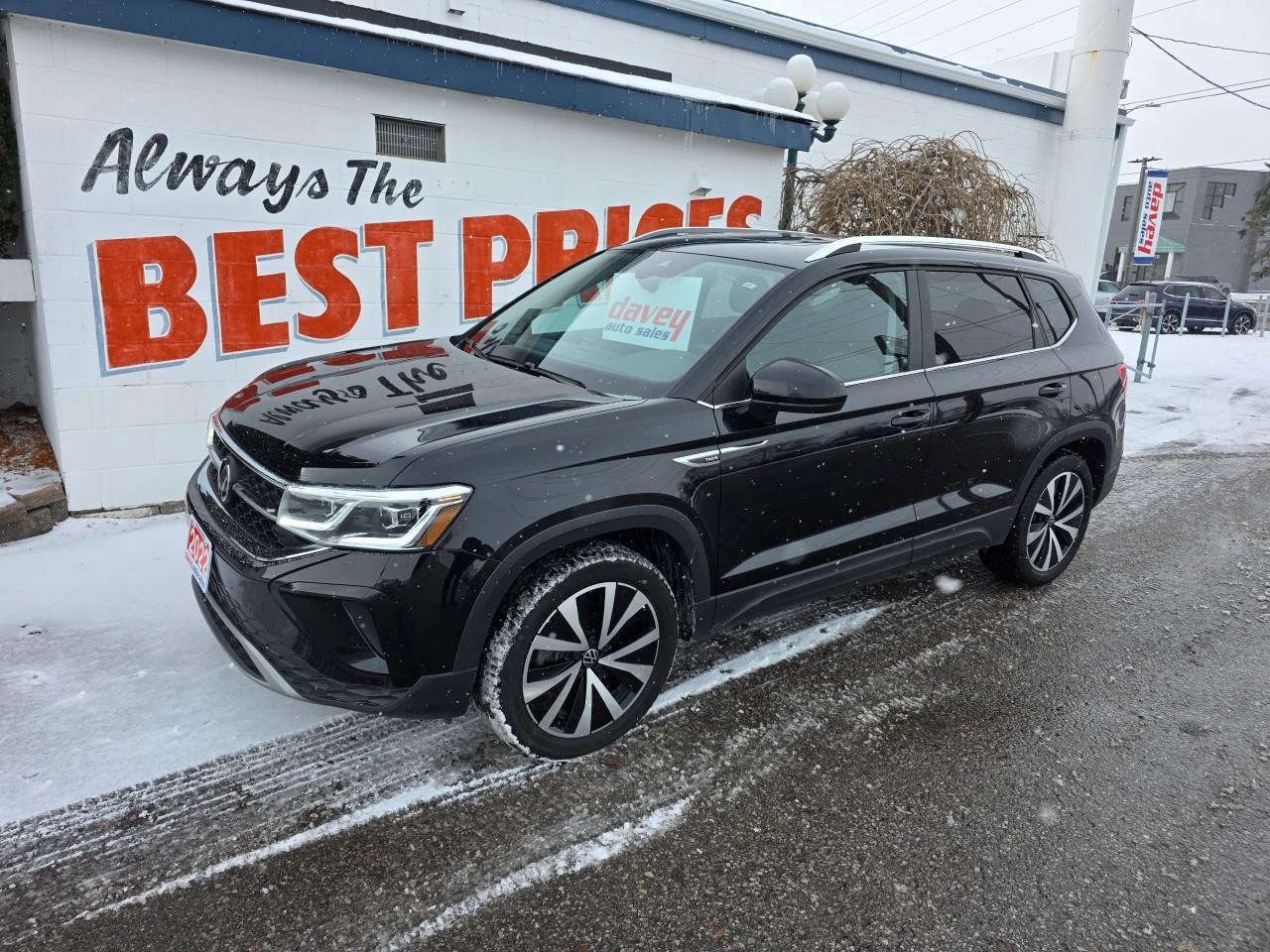 2022 Volkswagen Taos Highline 4dr All-Wheel Drive 4MOTION Photo3